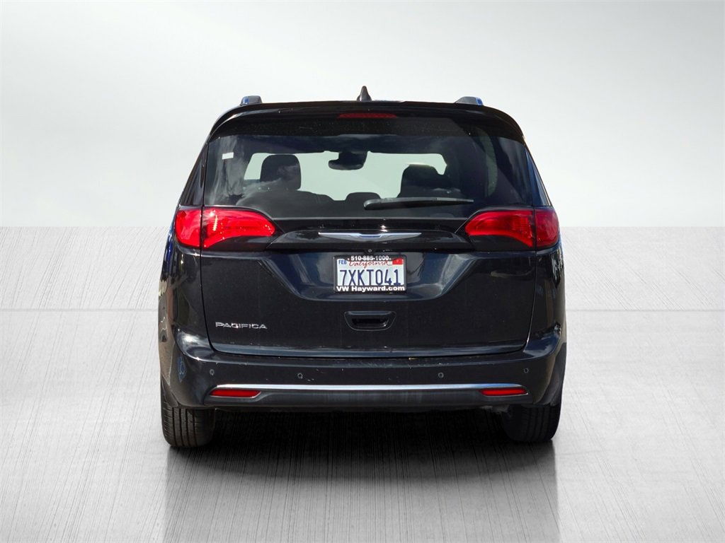 Used 2017 Chrysler Pacifica Touring-L Plus w/ Advanced Safetytec Group image 5