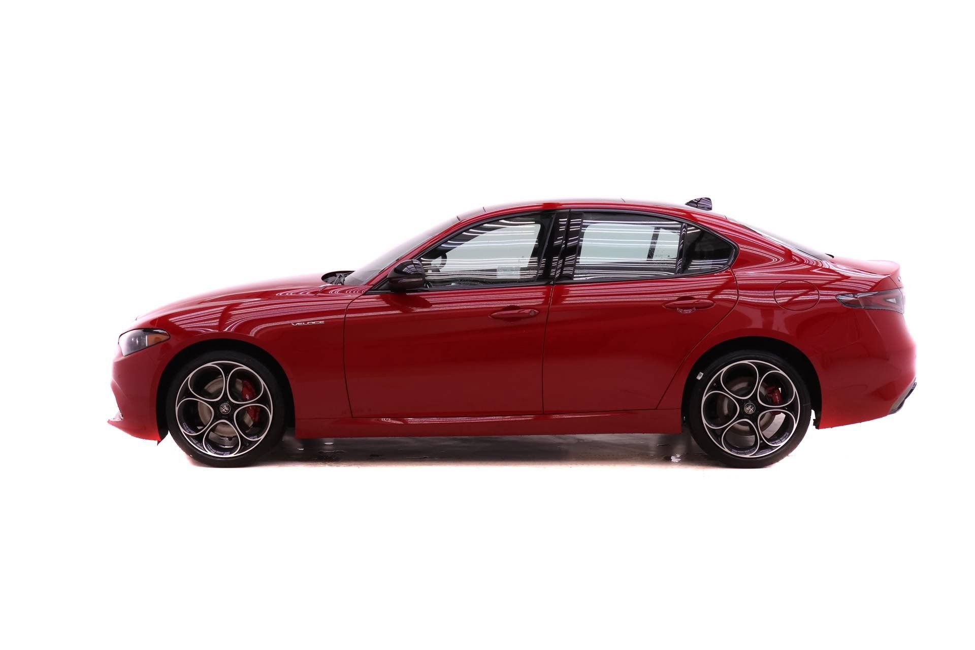 New 2026 Alfa Romeo Giulia AWD image 3