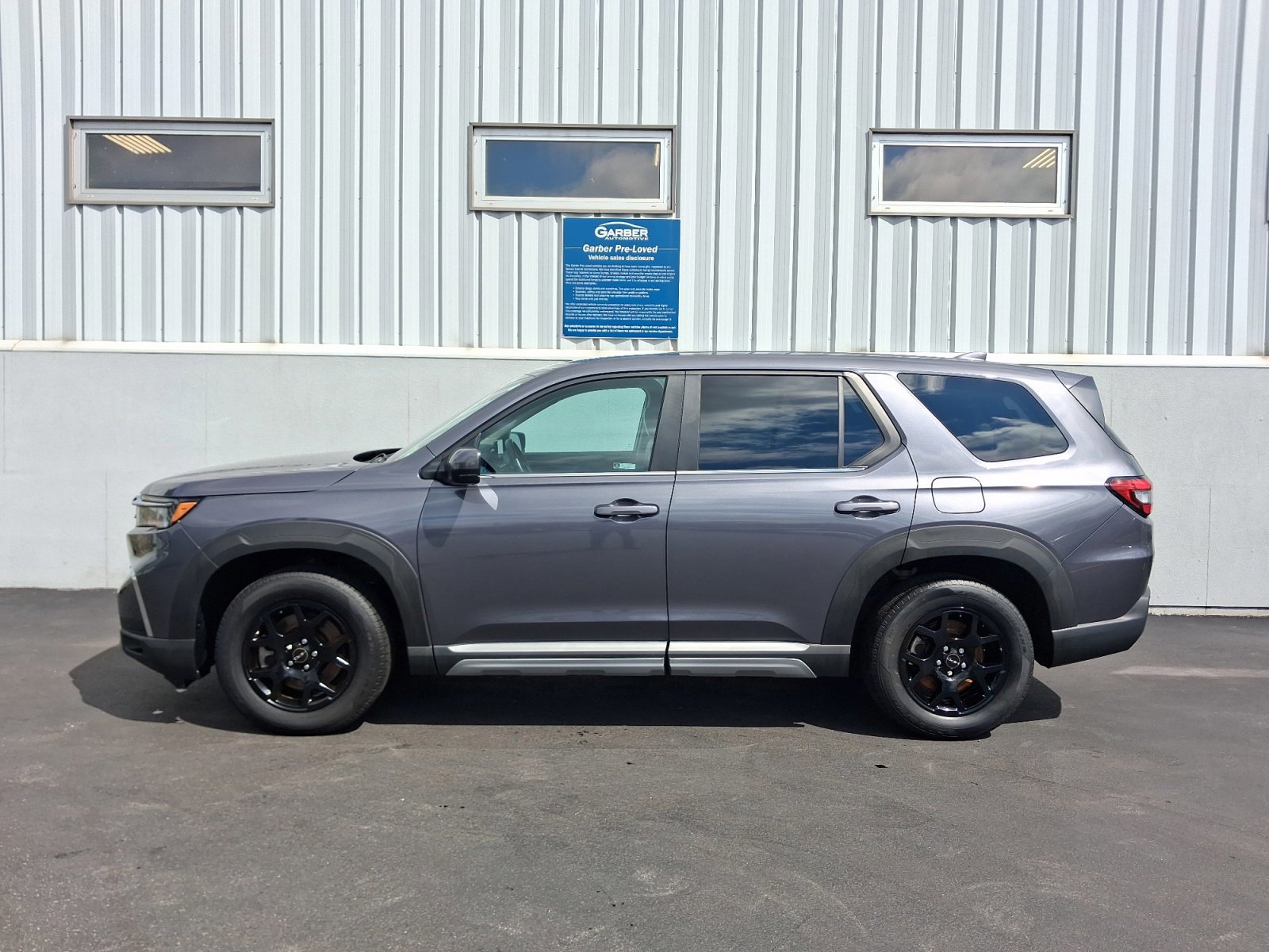 Used 2024 Honda Pilot EX-L image 2