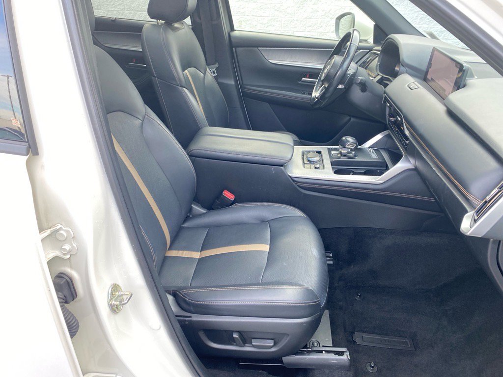 Used 2024 MAZDA CX-90 3.3 Turbo w/ Premium Plus Pkg image 27