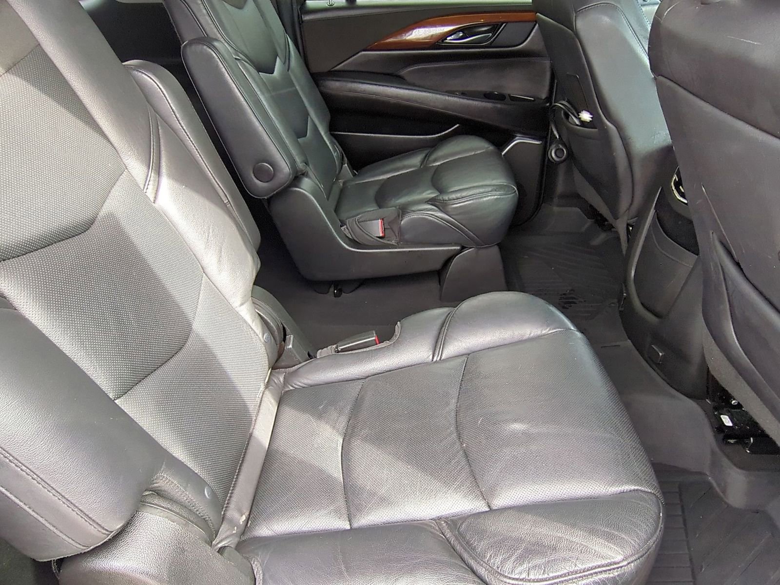 Used 2019 Cadillac Escalade ESV Luxury image 49