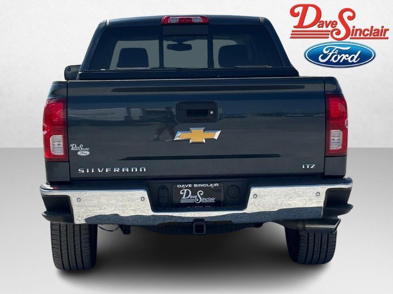Used 2018 Chevrolet Silverado 1500 LTZ w/ Sport Package AWD/4WD image 8