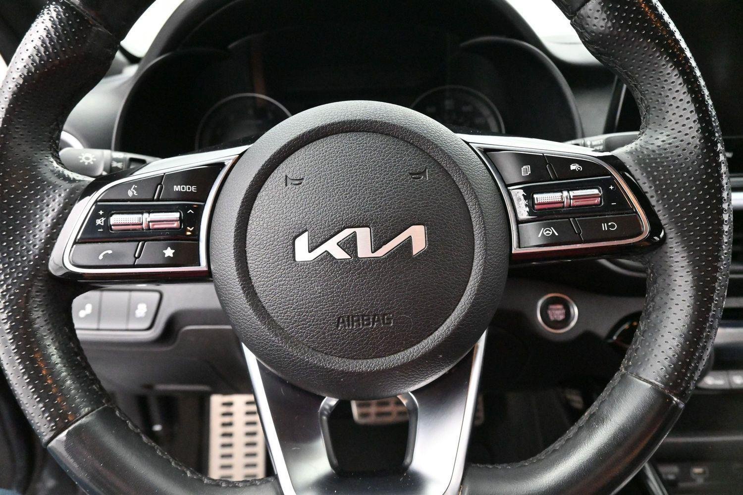 Used 2022 Kia Forte GT-Line FWD image 15