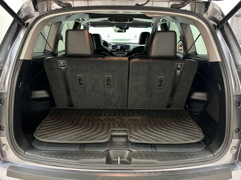 Used 2022 Honda Pilot Elite image 39