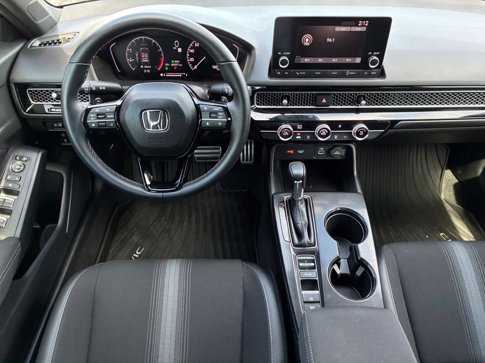 Used 2023 Honda Civic Sport image 17