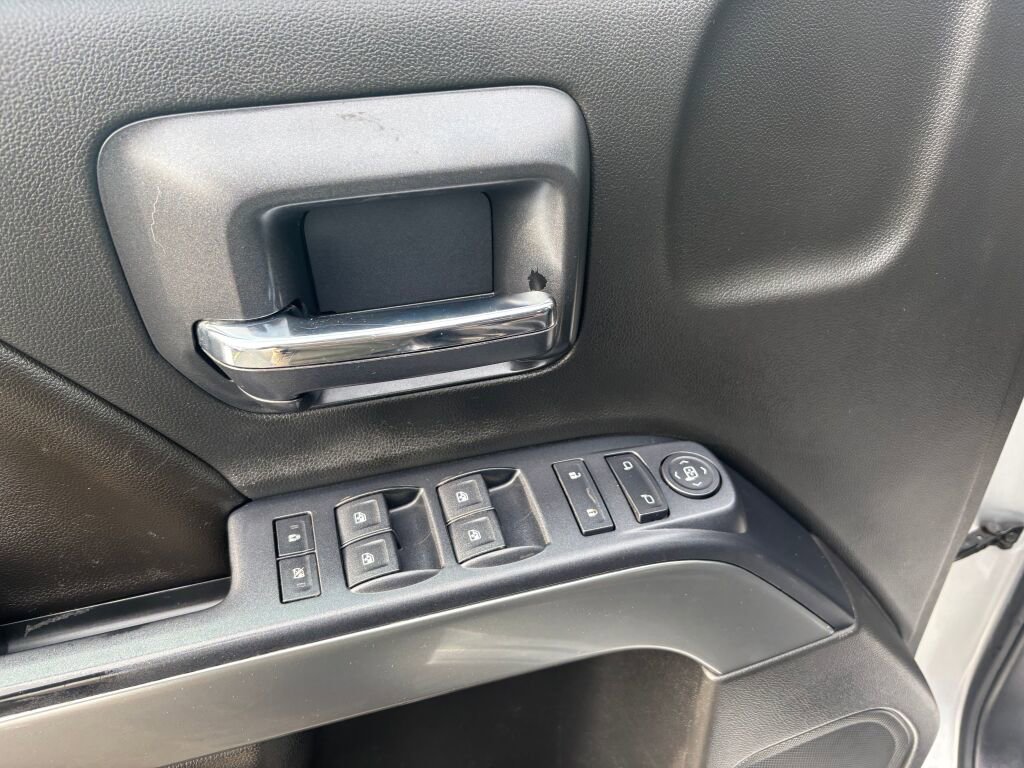 Used 2015 Chevrolet Silverado 2500 LT w/ LT Convenience Package image 18