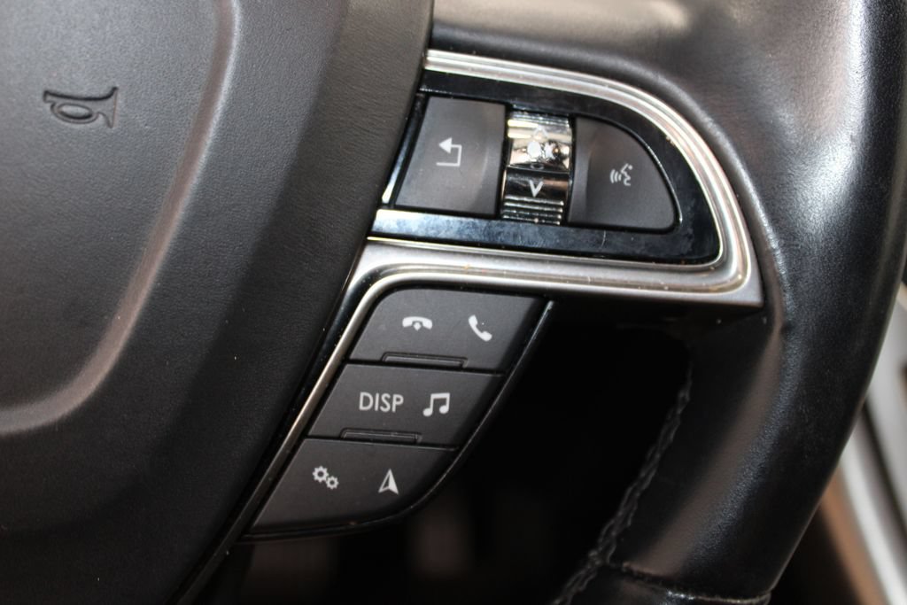 Used 2020 Lincoln Nautilus FWD w/ Equipment Group 101A image 23