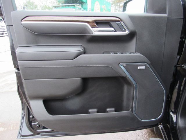Used 2025 GMC Sierra 1500 Elevation AWD/4WD image 11