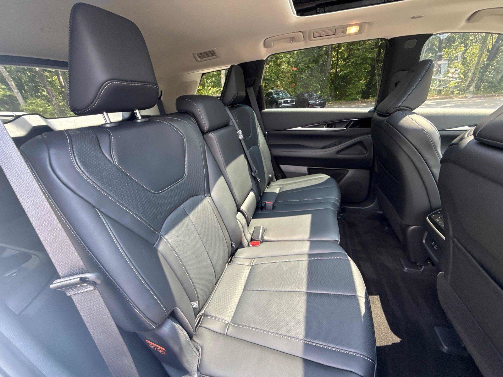 Used 2025 INFINITI QX60 Pure FWD image 28