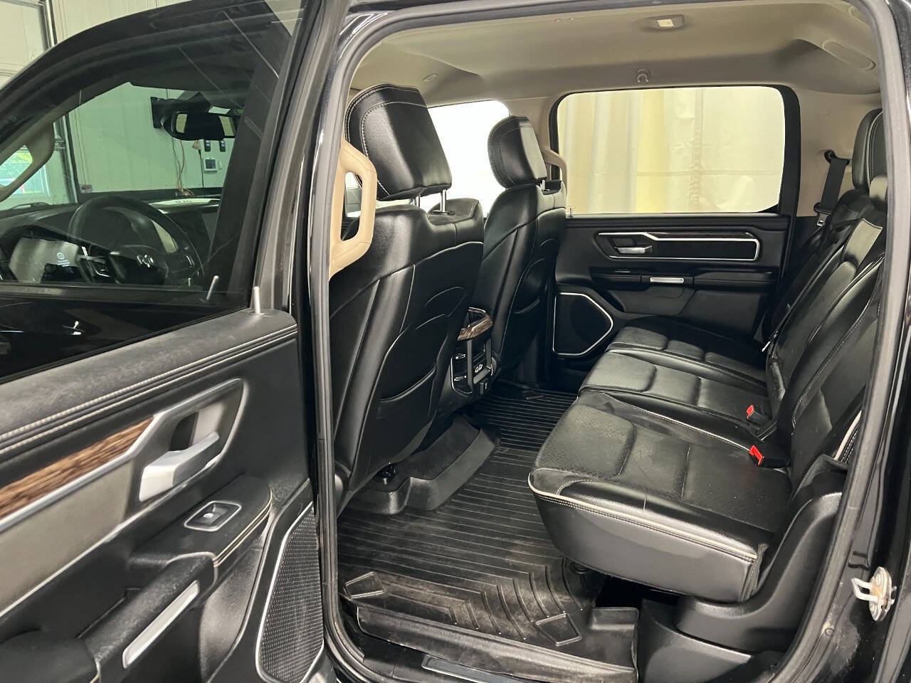 Used 2019 RAM 1500 Laramie AWD/4WD image 9