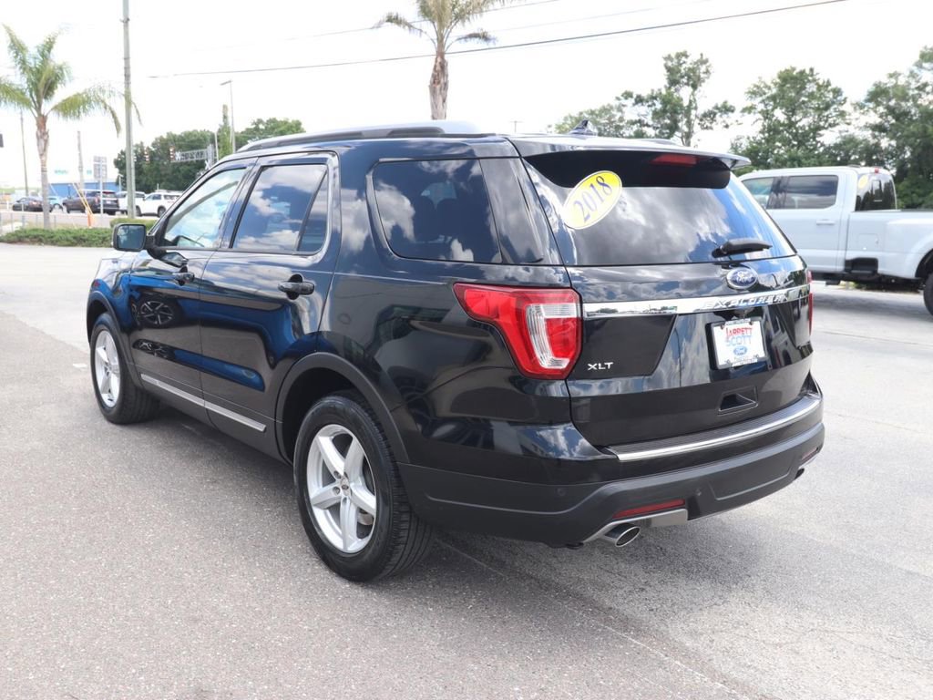 Used 2018 Ford Explorer XLT w/ Equipment Group 202A FWD image 8