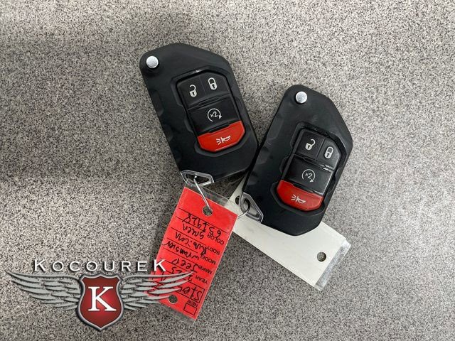 Used 2023 Jeep Wrangler Unlimited Rubicon w/ Steel Bumper Group AWD/4WD image 25