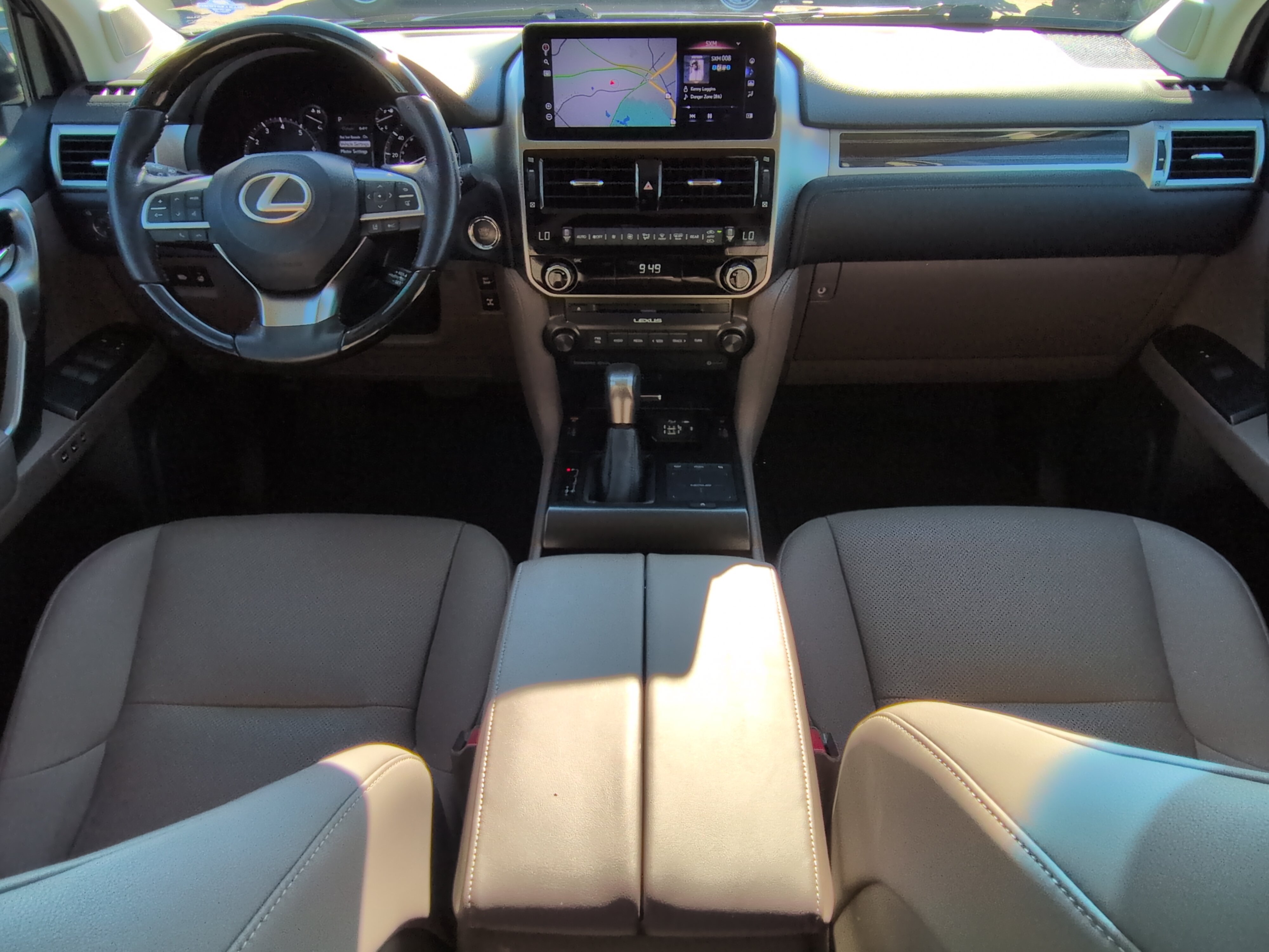 Used 2022 Lexus GX 460 Premium w/ Premium Package AWD/4WD image 13