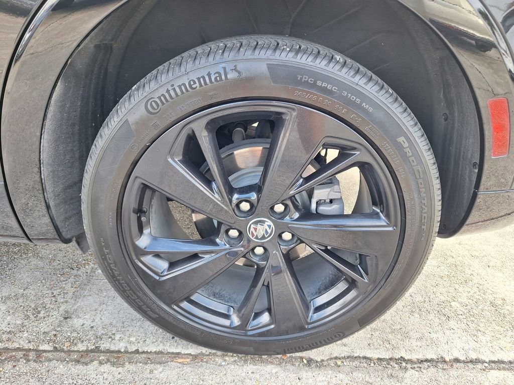 Used 2023 Buick Envision Essence w/ Sport Touring Package image 23