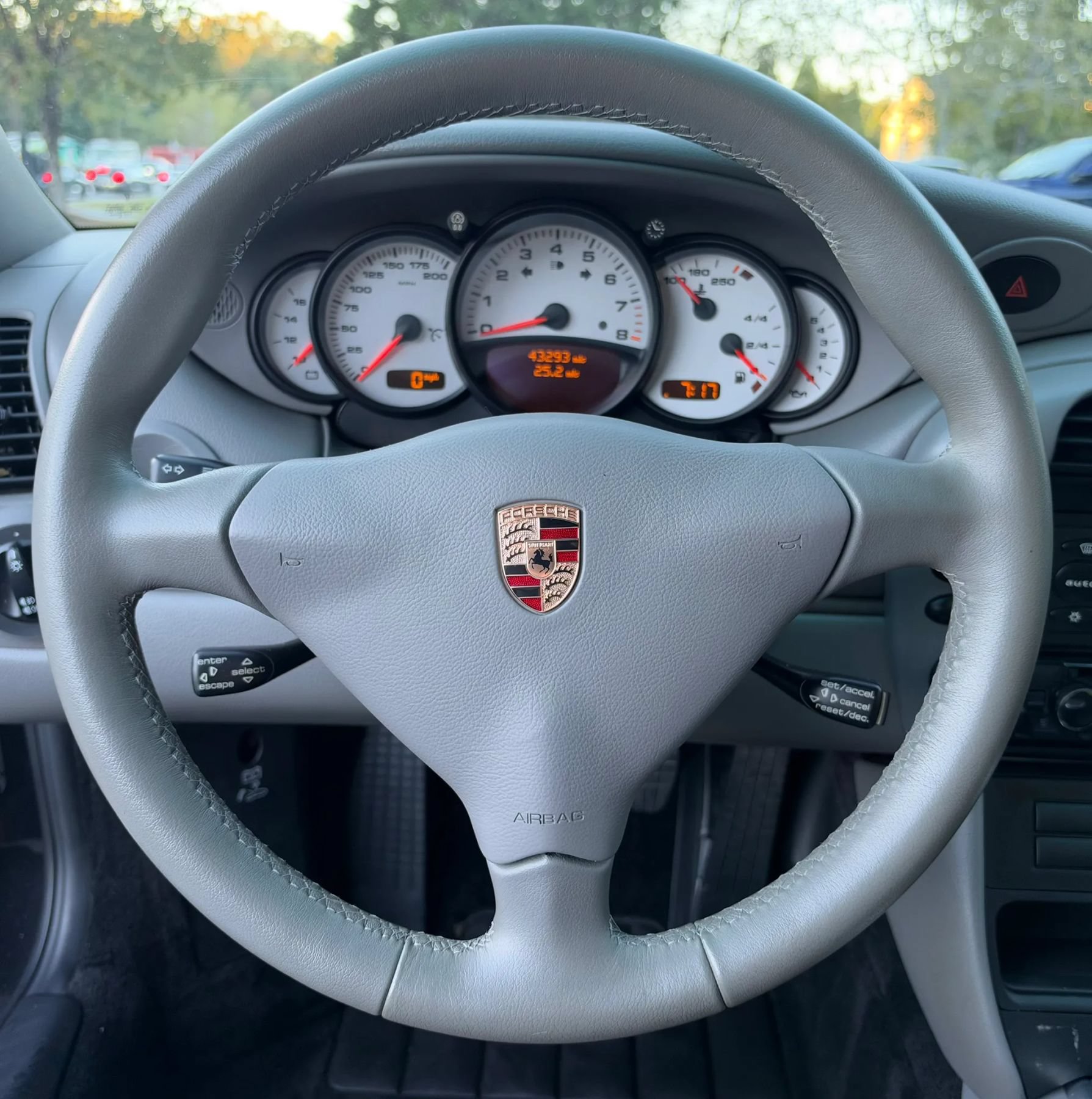 Used 2002 Porsche 911 Carrera RWD image 21