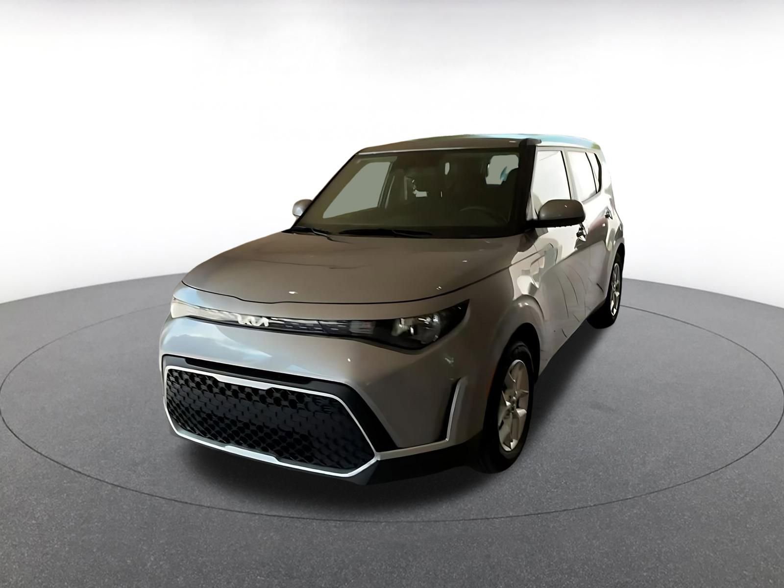 Used 2025 Kia Soul LX w/ LX Technology Package image 15