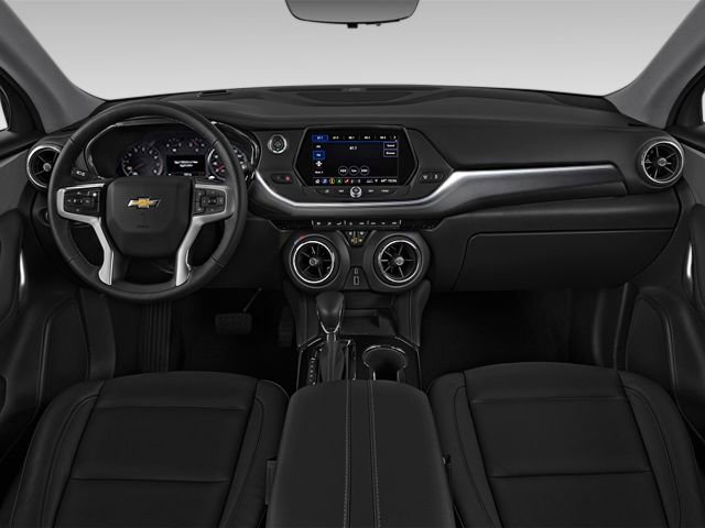 Used 2022 Chevrolet Blazer LT w/ Redline Edition FWD image 3