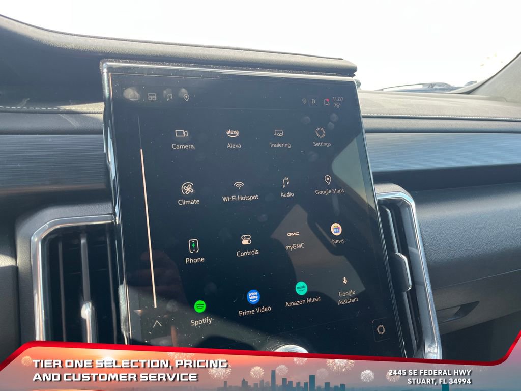 Used 2025 GMC Acadia Elevation image 29