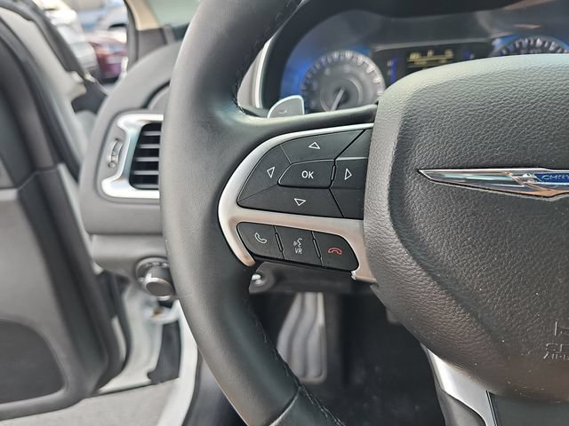 Used 2016 Chrysler 200 Limited w/ Anniversary Edition FWD image 19