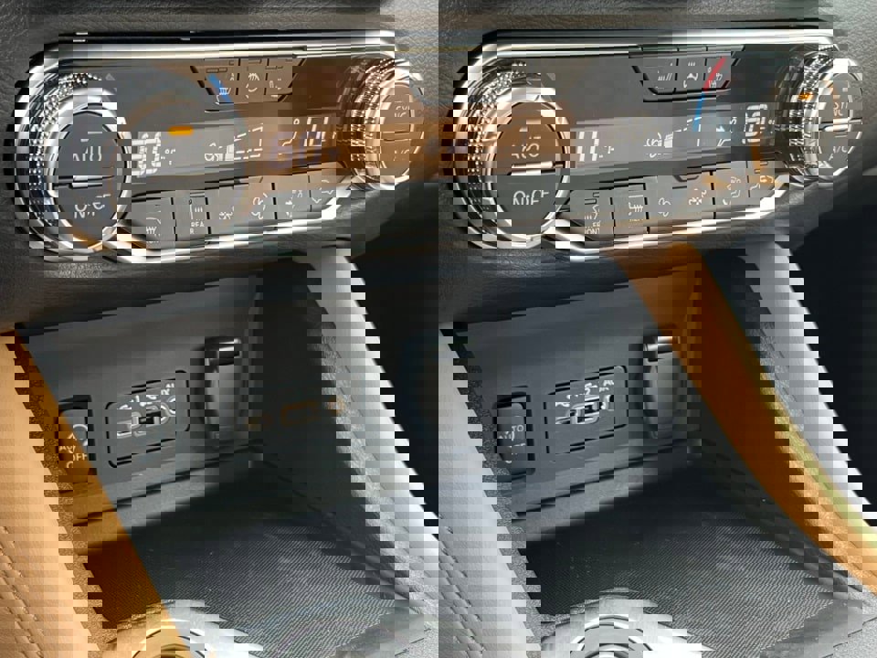 New 2025 Nissan Sentra SV w/ SV Premium Package image 22