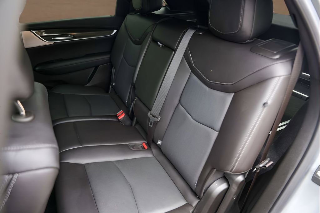 Certified 2023 Cadillac XT5 Sportv w/ Technology Package image 26