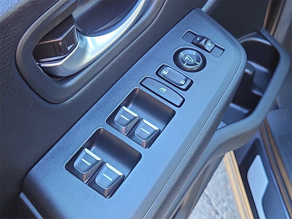 Certified 2025 Honda Pilot Touring image 28