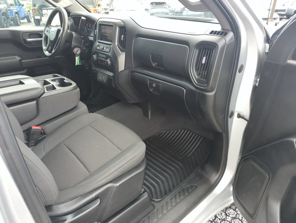 Used 2021 Chevrolet Silverado 1500 Custom Trail Boss w/ LPO, Dark Essentials Package AWD/4WD image 31