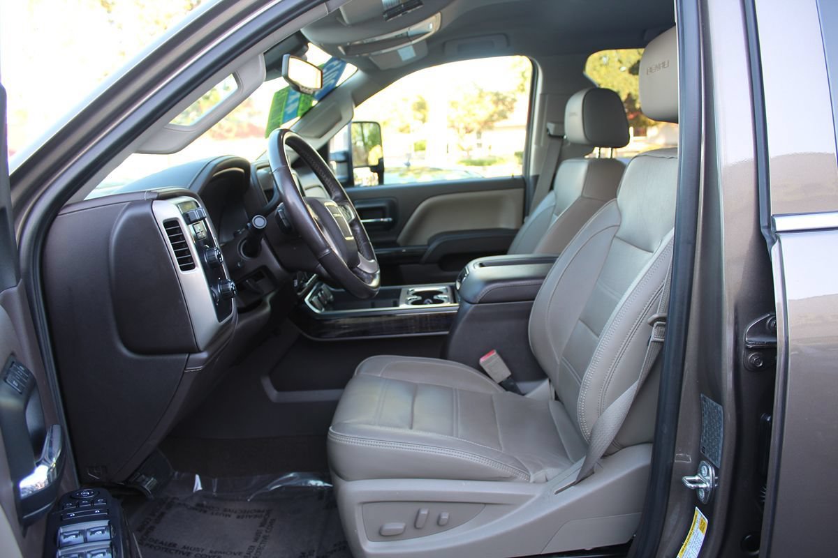 Used 2015 GMC Sierra 3500 Denali w/ Duramax Plus Package AWD/4WD image 18