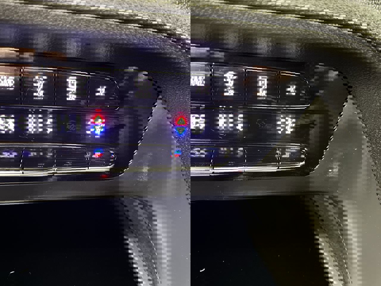 Used 2023 Buick Envision Avenir image 24