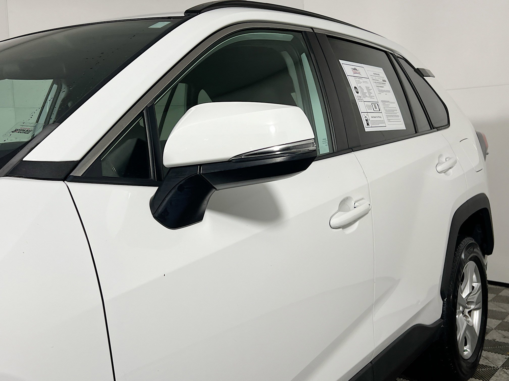 Used 2021 Toyota RAV4 XLE image 13