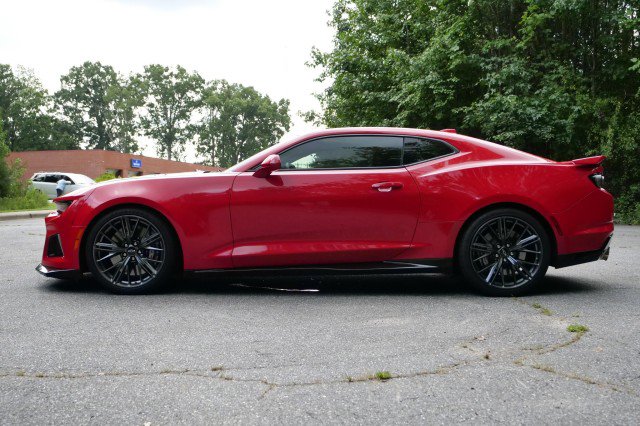 Used 2022 Chevrolet Camaro ZL1 RWD image 41