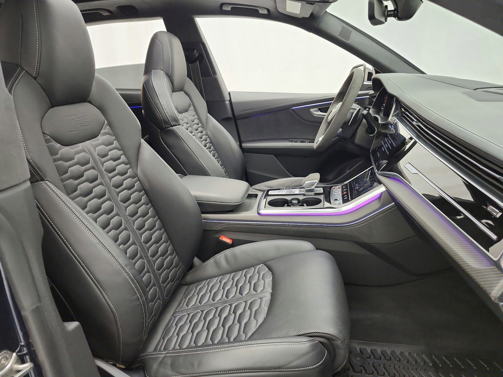 Used 2024 Audi RS Q8 w/ Executive Package AWD/4WD image 19