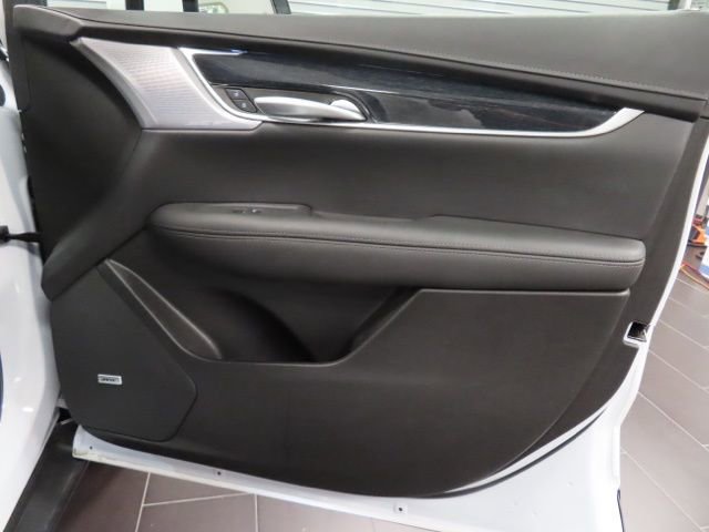 Certified 2025 Cadillac XT5 Premium Luxury image 14