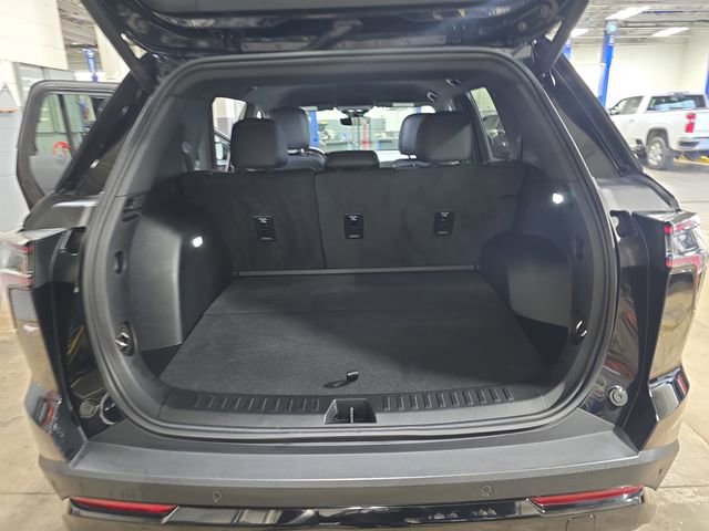 Used 2025 Chevrolet Equinox RS w/ Safety and Technology Package AWD/4WD image 16