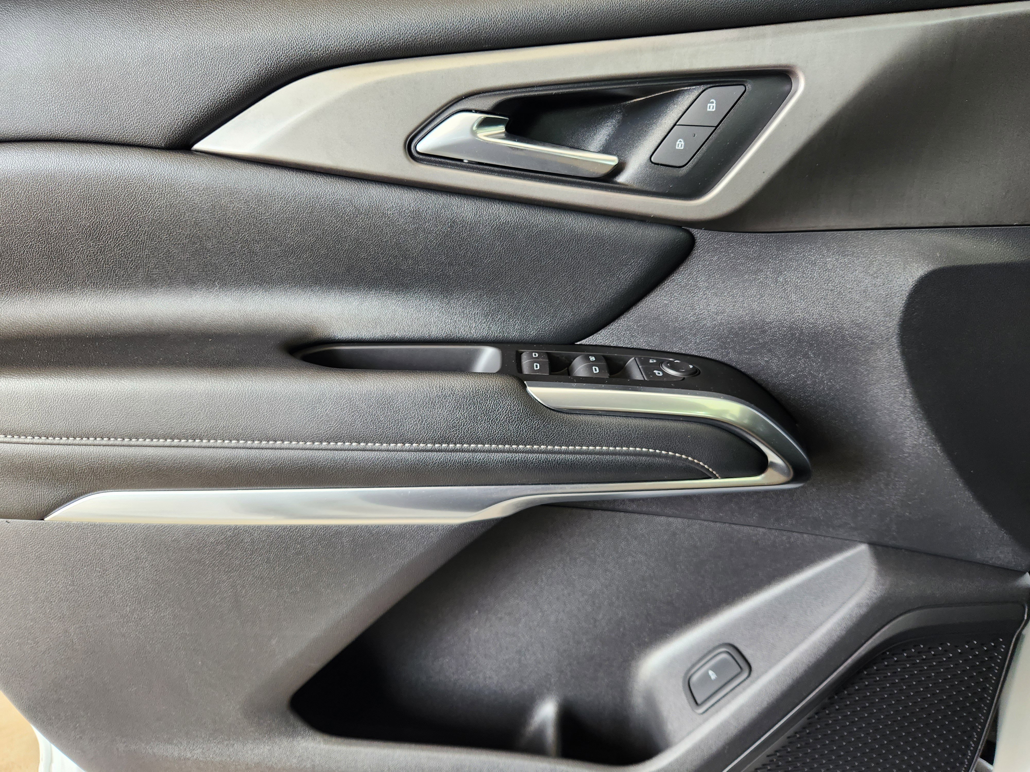 Certified 2024 Chevrolet Traverse LT image 23