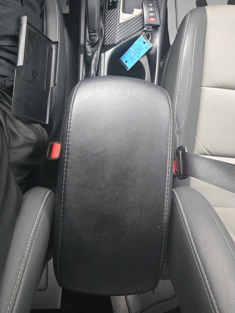 Used 2015 Toyota RAV4 Limited image 43