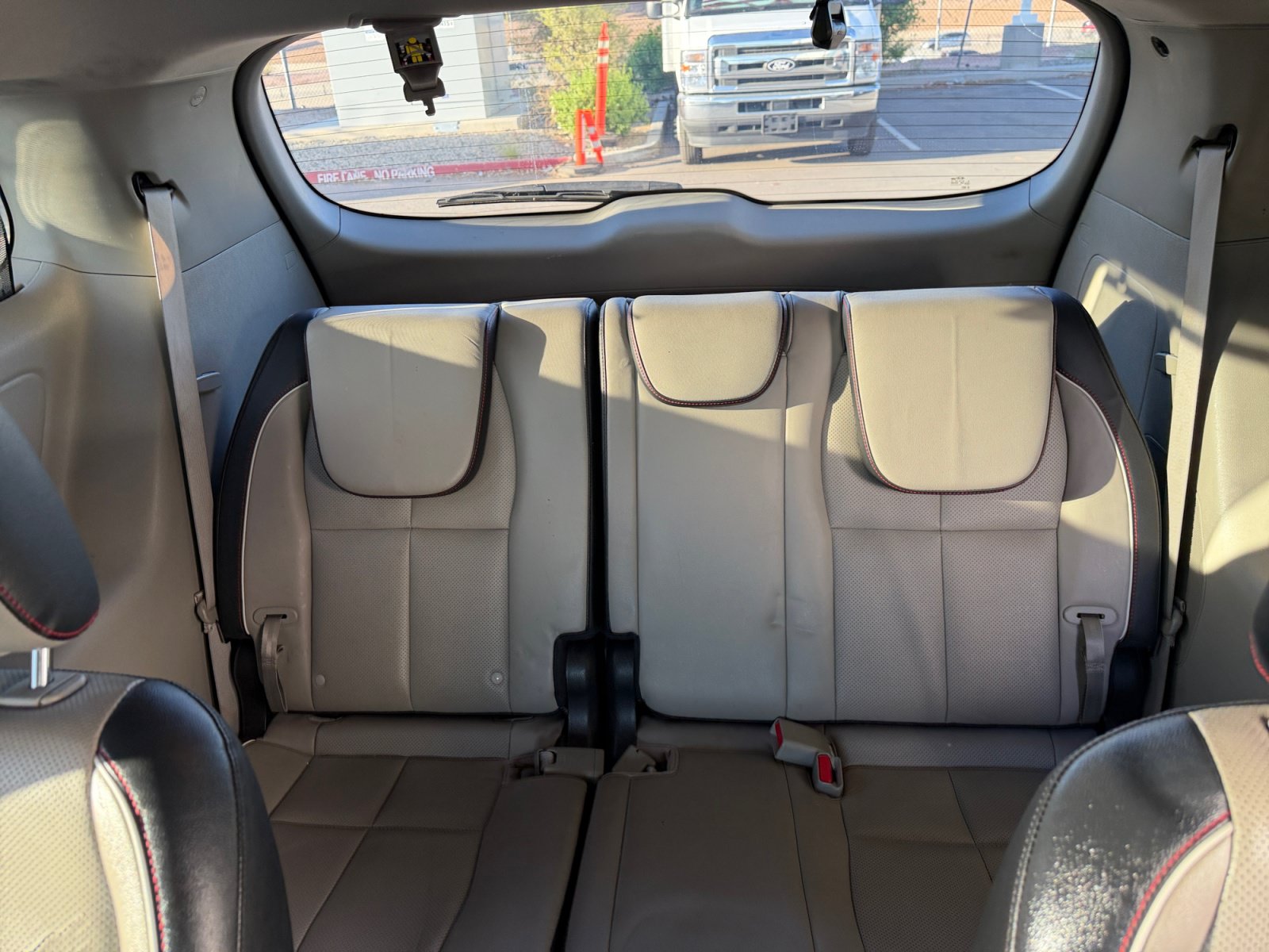 Used 2019 Kia Sedona SX FWD image 28