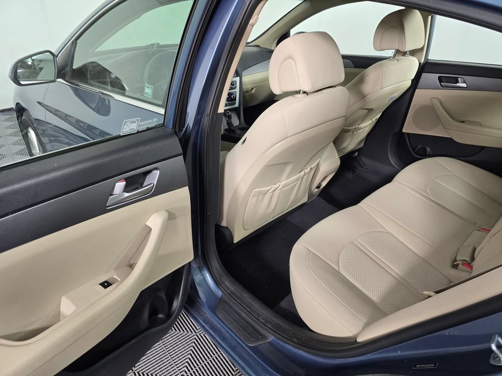 Used 2016 Hyundai Sonata SE FWD image 15