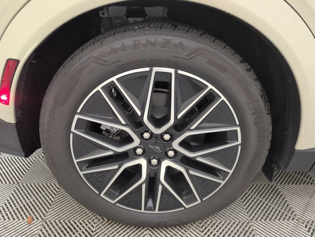 Used 2025 Ford Mustang Mach-E Premium RWD image 19