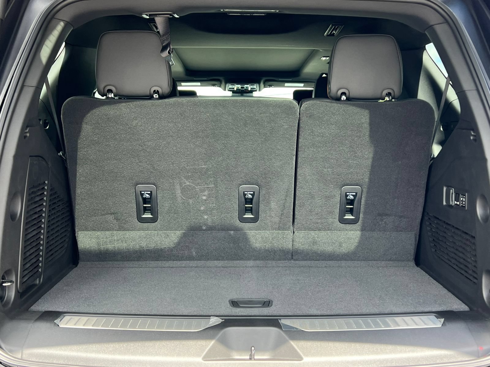 New 2026 GMC Yukon AT4 w/ AT4 Premium Plus Package AWD/4WD image 45