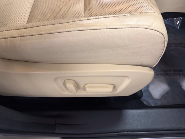 Used 2015 Toyota Highlander Limited AWD/4WD image 11