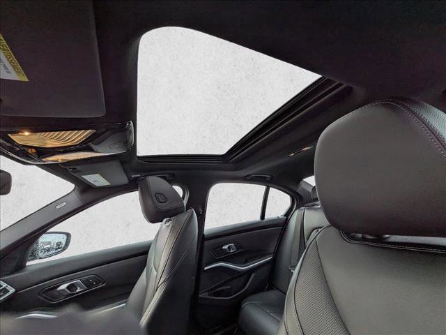 Used 2025 BMW 330i xDrive Sedan image 14