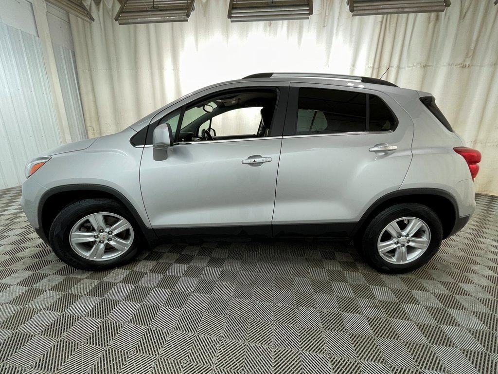 Certified 2019 Chevrolet Trax LT w/ LT Convenience Package image 12