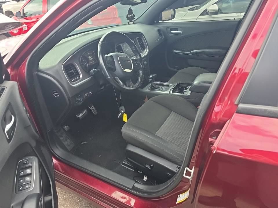 Used 2019 Dodge Charger R/T w/ Blacktop Package RWD image 10