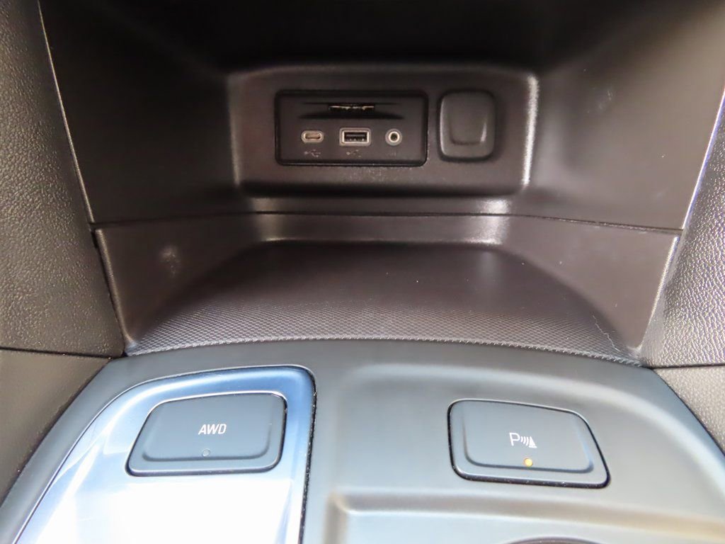 Used 2023 Chevrolet Equinox LT AWD/4WD image 8