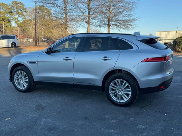 Used 2017 Jaguar F-PACE Prestige image 5