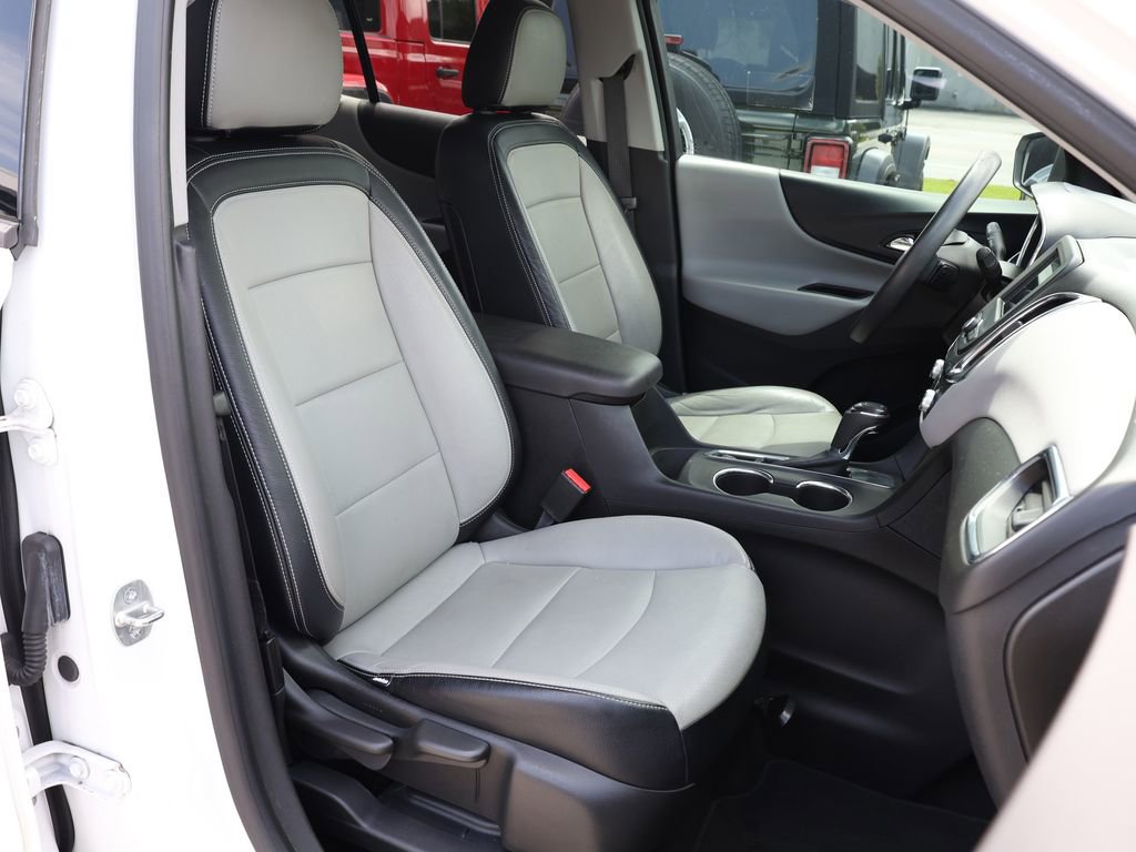 Used 2019 Chevrolet Equinox LS w/ LS Convenience Package image 19