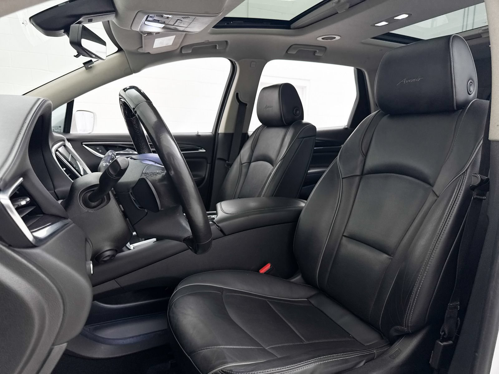 Used 2019 Buick Enclave Avenir w/ Avenir Technology Package FWD image 21