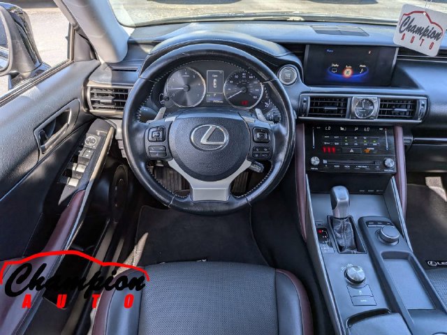 Used 2017 Lexus IS 200t RWD image 18