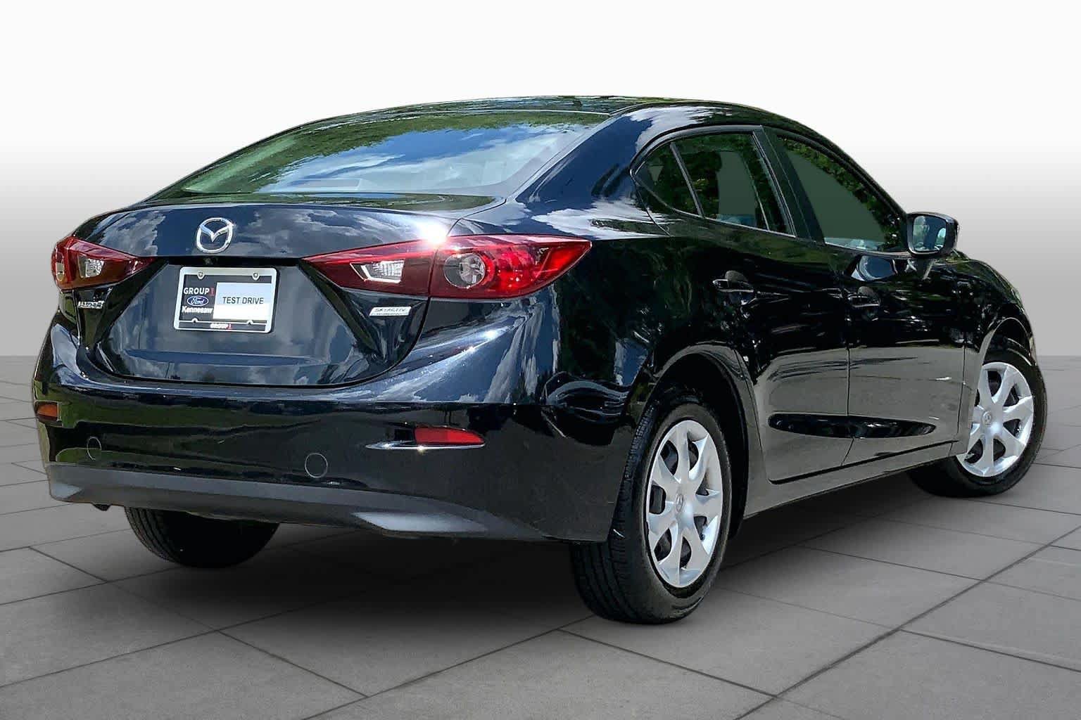 Used 2018 MAZDA MAZDA3 Sport FWD image 13